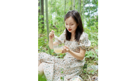 為何99%漂亮女性每天都在喝一杯有機(jī)野生葛根粉？